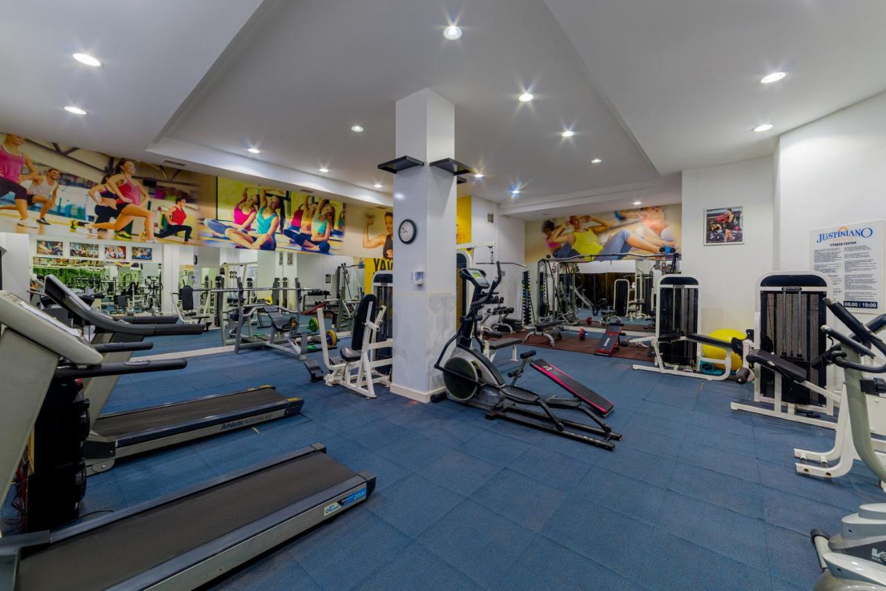 Justiniano Club Park Conti Hotel Окурджалар Екстериор снимка