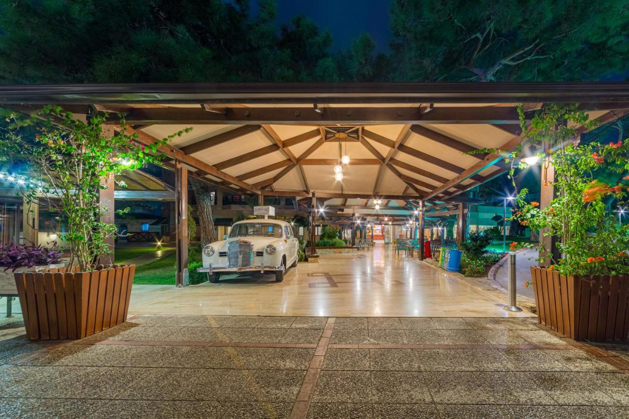 Justiniano Club Park Conti Hotel Окурджалар Екстериор снимка