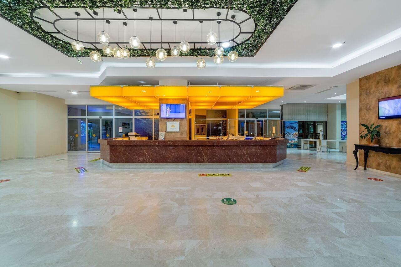 Justiniano Club Park Conti Hotel Окурджалар Екстериор снимка