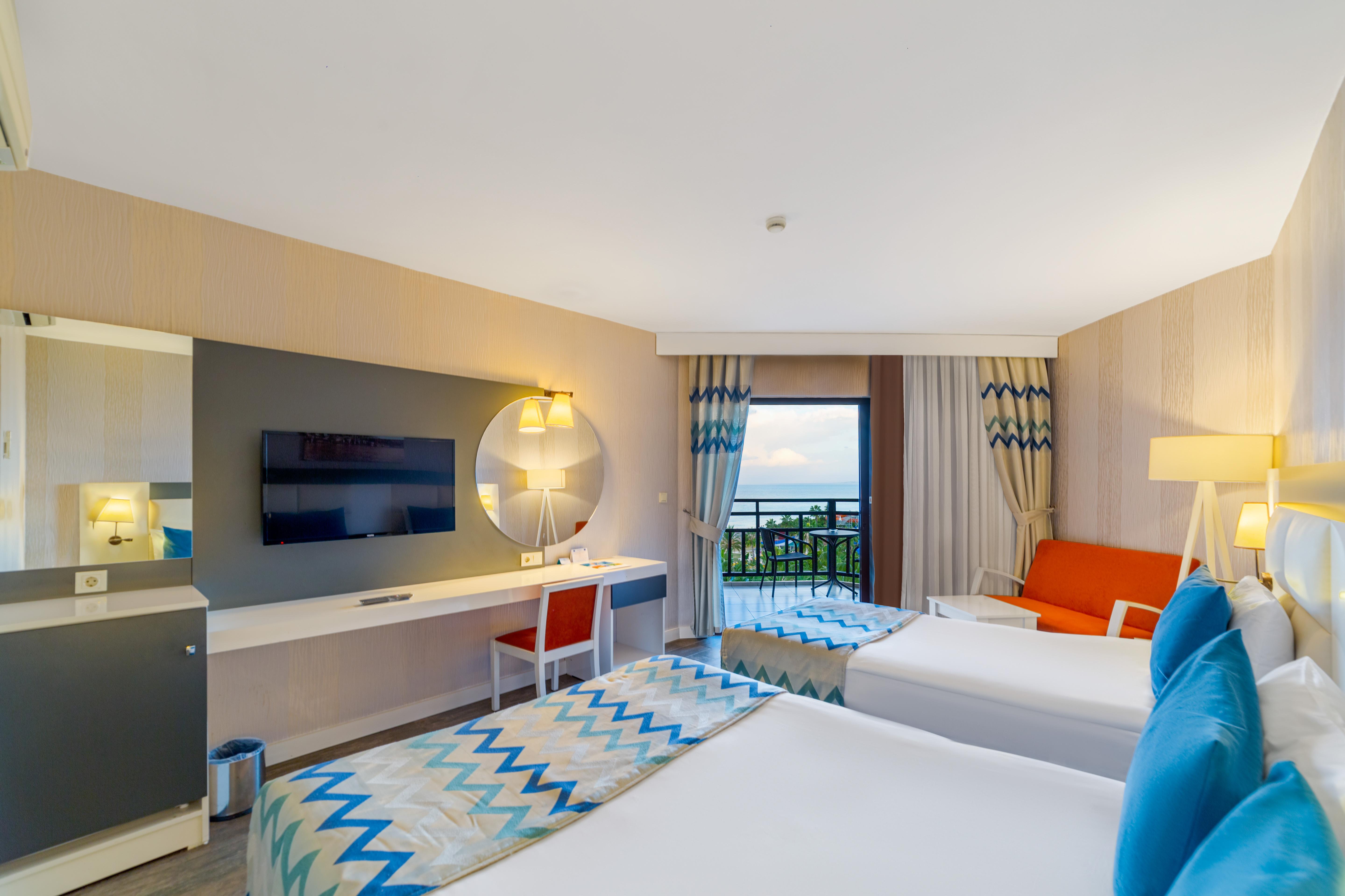 Justiniano Club Park Conti Hotel Окурджалар Екстериор снимка