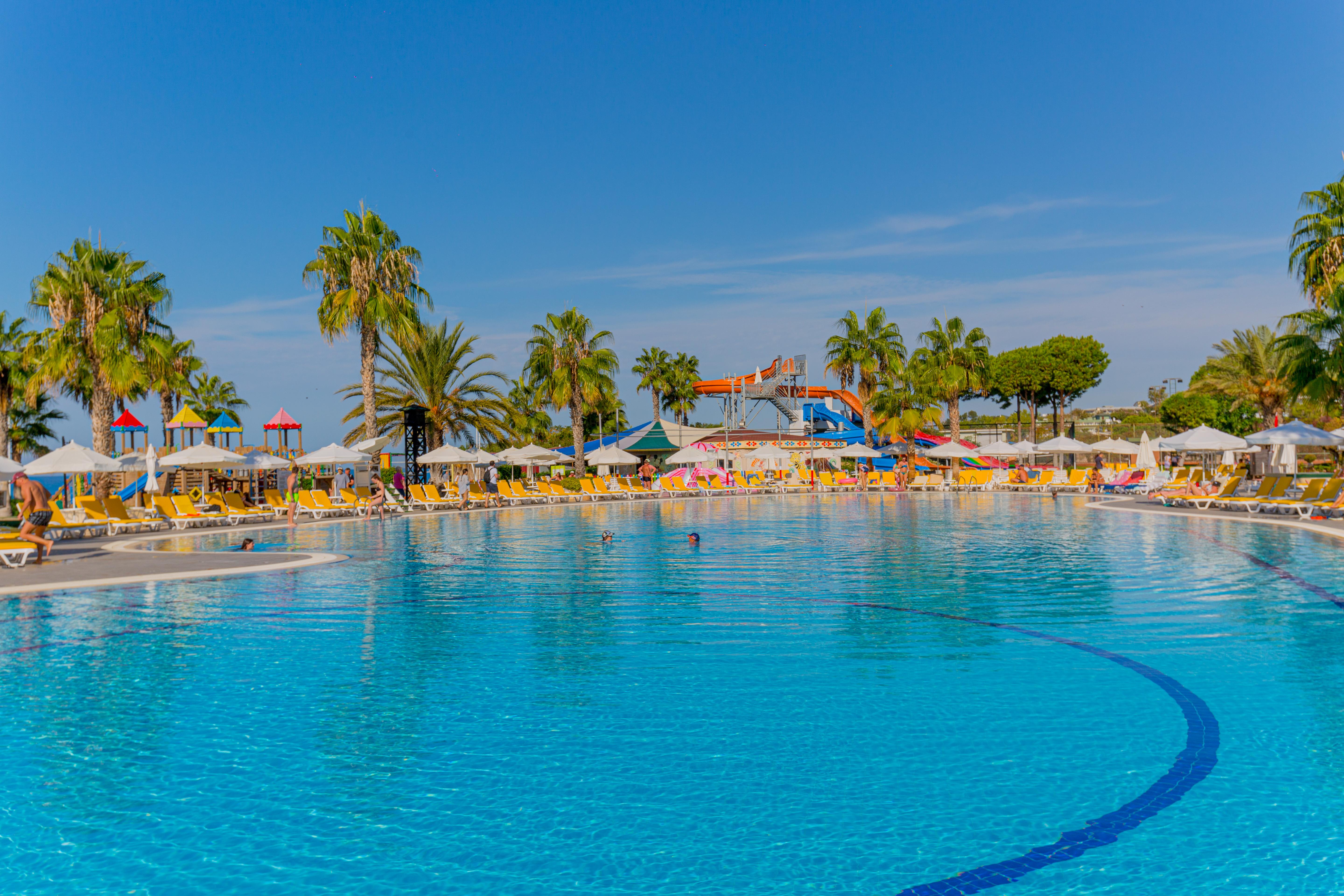 Justiniano Club Park Conti Hotel Окурджалар Екстериор снимка
