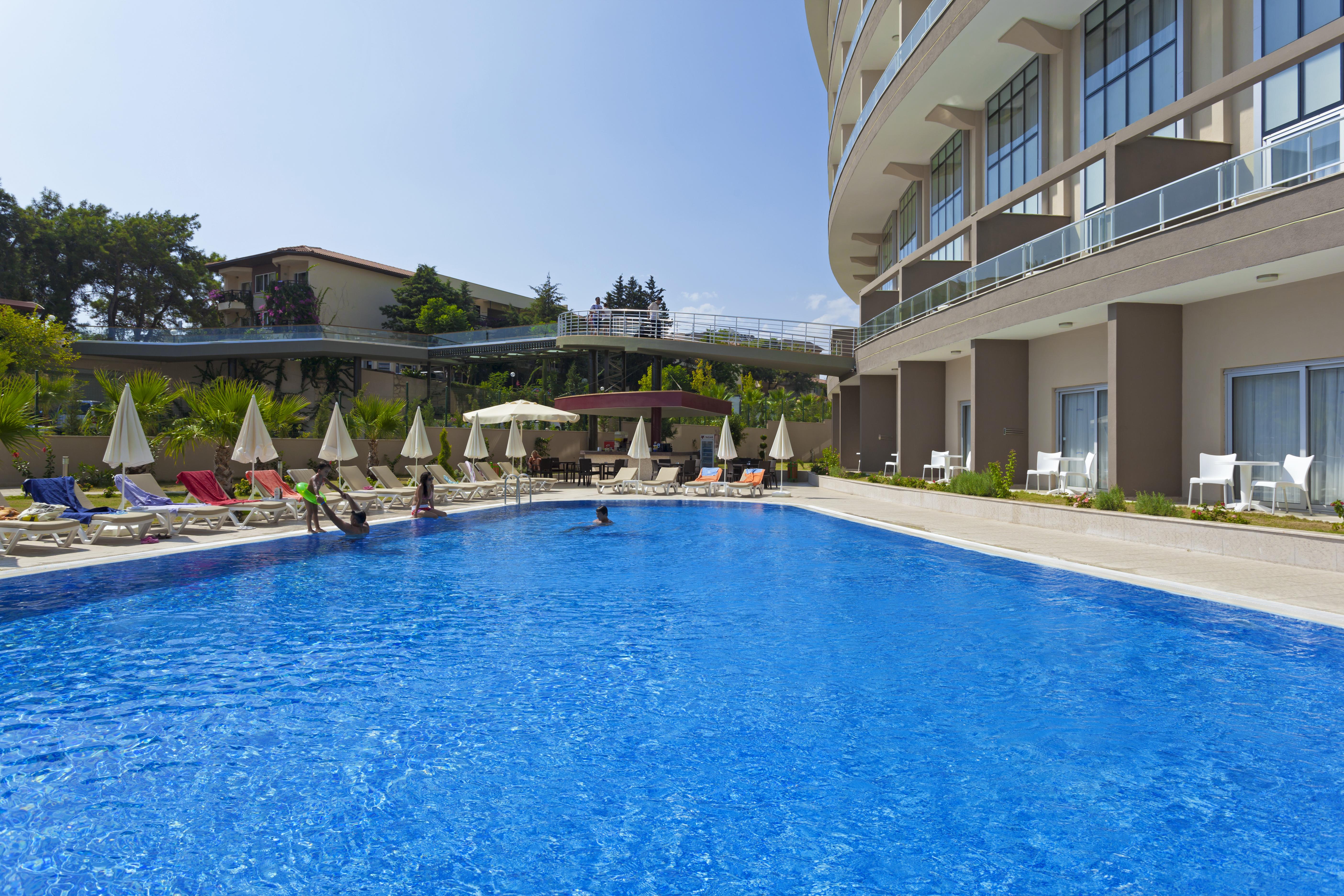 Justiniano Club Park Conti Hotel Окурджалар Екстериор снимка